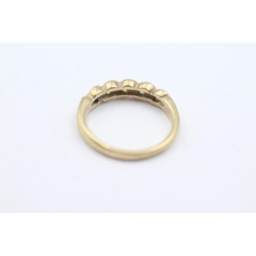 298 - 9ct gold diamond fronted band ring (3.1g)  Size Q