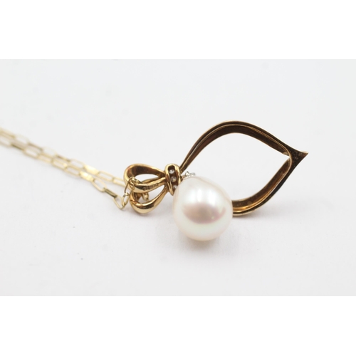 308 - 9ct gold pearl & diamond pendant on chain (2.2g)