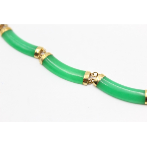 53 - 14ct gold dyed jade panel necklace (21.7g)