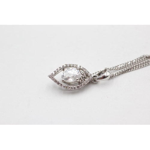 68 - 9ct white gold zircon pendant necklace (2.9g)