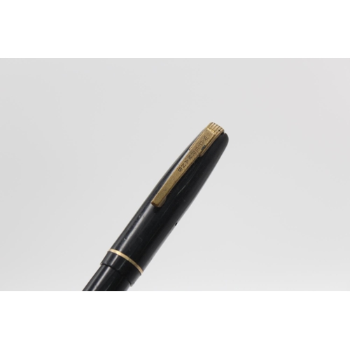 476 - Vintage WATERMAN W2 Black FOUNTAIN PEN w/ 14ct Gold Nib WRITING