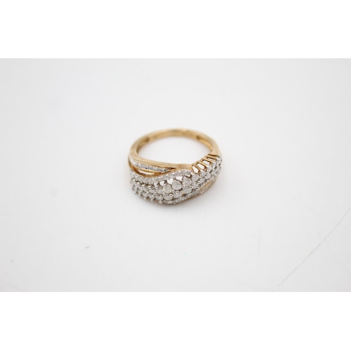 100 - 9ct gold diamond dress ring (3.7g) Size Q