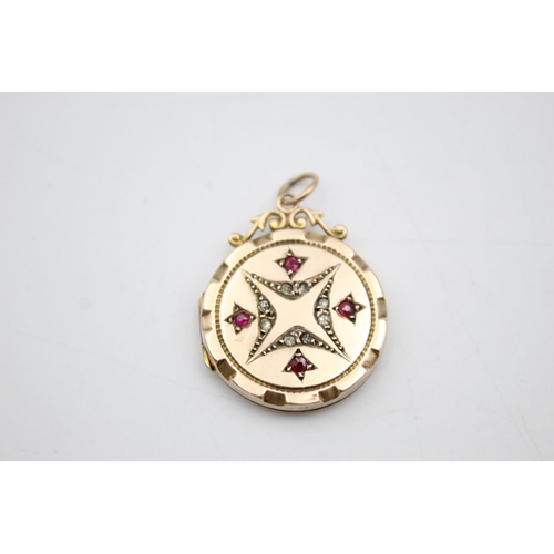 110 - 9ct gold back & front antique locket with paste detail (4.9g)
