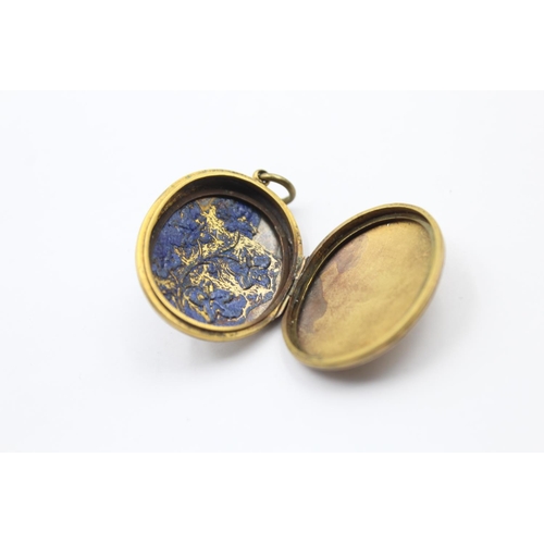 111 - 9ct gold back & front antique locket with enamel detail (8.2g)