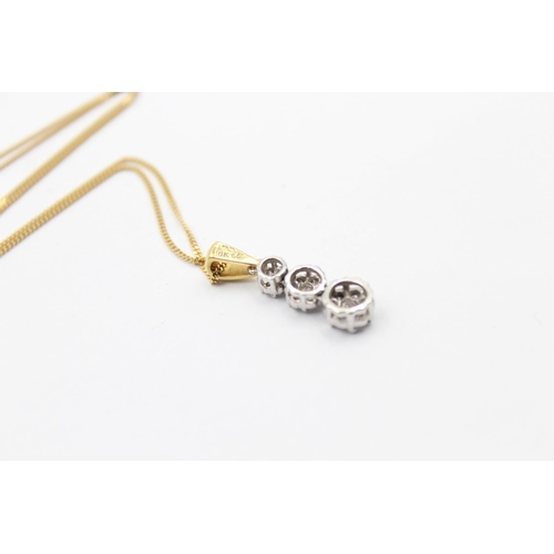 119 - 18ct gold diamond pendant necklace (3.6g)