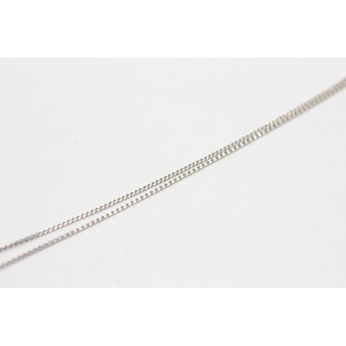 40 - 9ct white gold diamond cluster pendant necklace (1.7g)