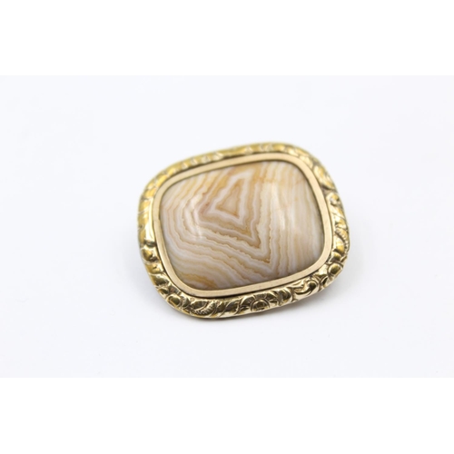 67 - 3 x low carat antique jewellery inc. agate, brooch, pencil (15.3g)