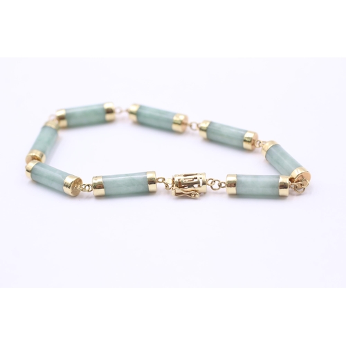 36 - 18ct gold jade panel bracelet (10.5g)  Size