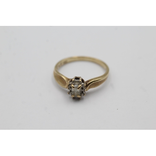 33 - 9ct gold diamond & white gemstone cluster ring (2g) Size   N