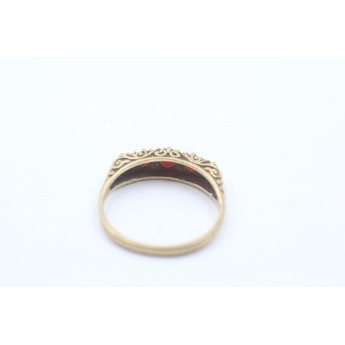 5 - 9ct gold antique garnet set 5 stone ring - size q (2.3g)