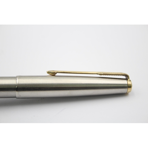 398 - Vintage PARKER 61 Brushed Steel FOUNTAIN PEN w/ Gold Plate Nib WRITING