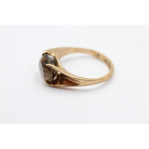 105 - 9ct gold vintage modernist smokey quartz set ring - size m (2.7g)