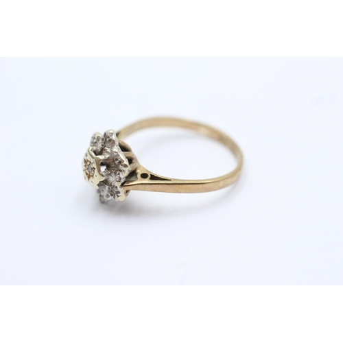 30 - 9ct gold vintage diamond set cluster ring - size n (2.6g)