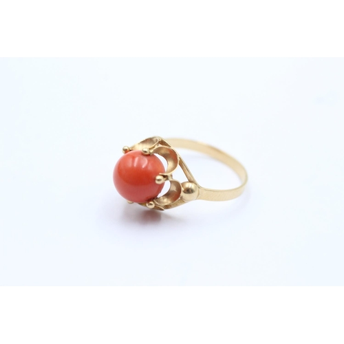 35 - 14ct gold cathedral set coral bead dress ring - size o1/2 (2.8g)