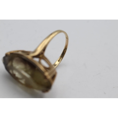 62 - 9ct gold vintage smokey quartz cocktail ring - size l1/2 (7.5g)