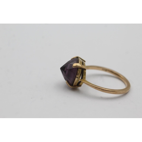 63 - 9ct gold vintage reverse set amethyst dress ring - size r (3.6g)