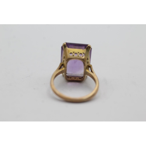 64 - 9ct gold vintage amethyst cocktail ring - size j1/2 (4.7g)