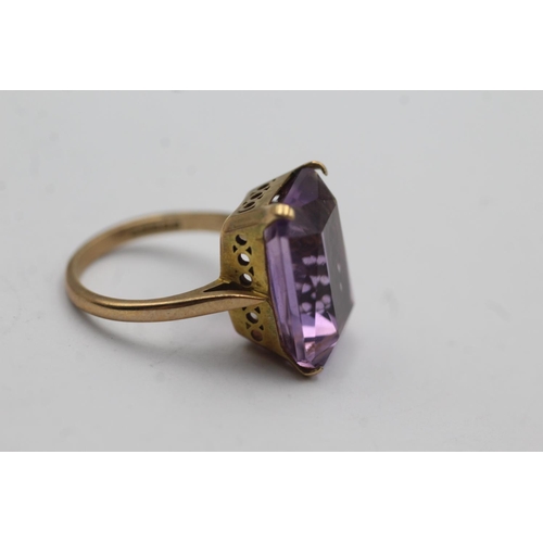 64 - 9ct gold vintage amethyst cocktail ring - size j1/2 (4.7g)