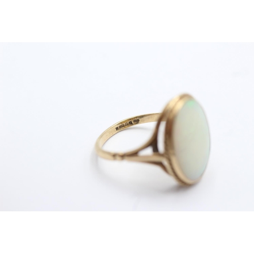 72 - 9ct gold vintage opal cabochon set cocktail ring - size p (3.7g)