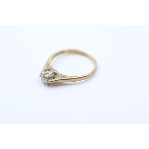 9 - 9ct gold diamond solitaire ring - size j (1.4g)