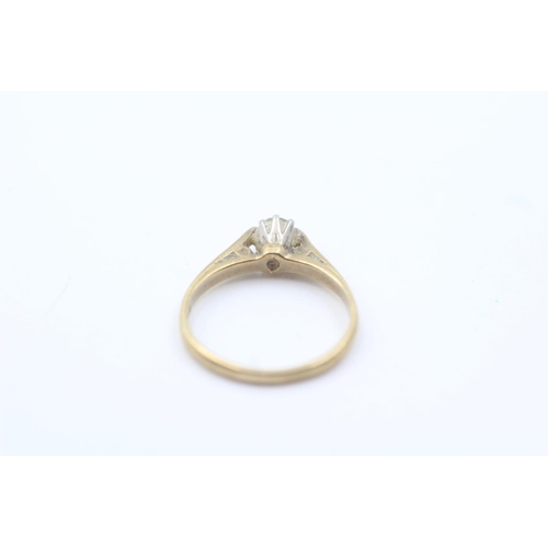 9 - 9ct gold diamond solitaire ring - size j (1.4g)