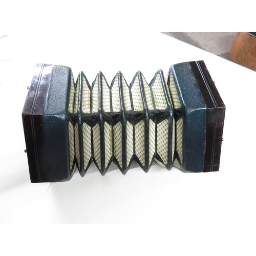 300 - Lachenal and Co. 48 button concertina working