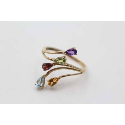 100 - 9ct gold amethyst, peridot, garnet, and citrine split design dress ring (2g) Size P