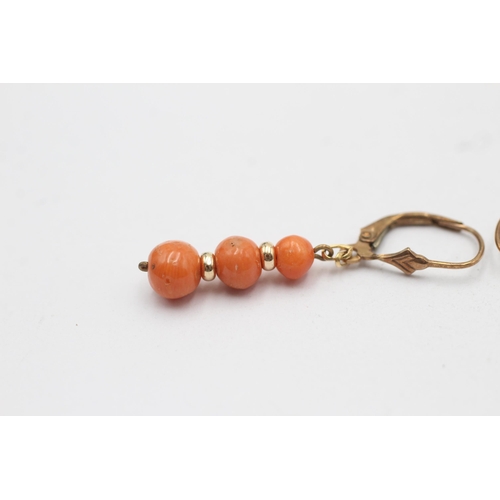 105 - 9ct gold coral drop earrings (2.4g)