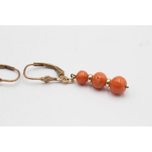 105 - 9ct gold coral drop earrings (2.4g)