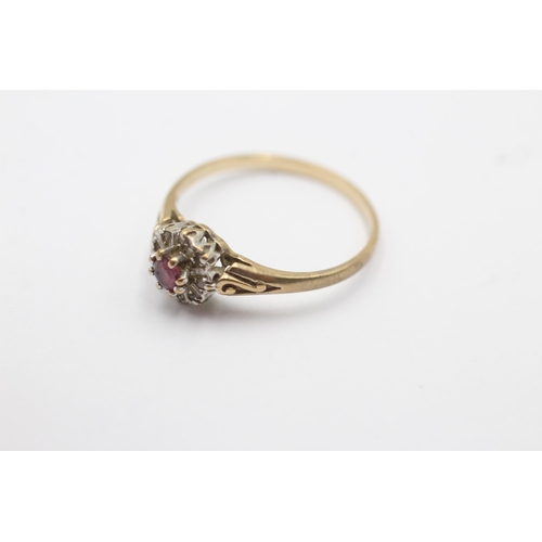 180 - 9ct gold vintage diamond & ruby cluster ring (1.6g) size  P