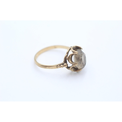 198 - 9ct gold vintage smokey quartz claw set ring (2.3g) size  N