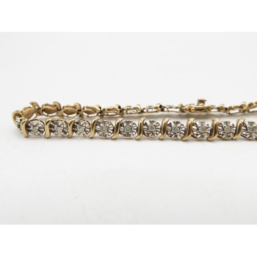 204 - 9ct gold with diamond insert bracelet tight clasp with safety  7.5