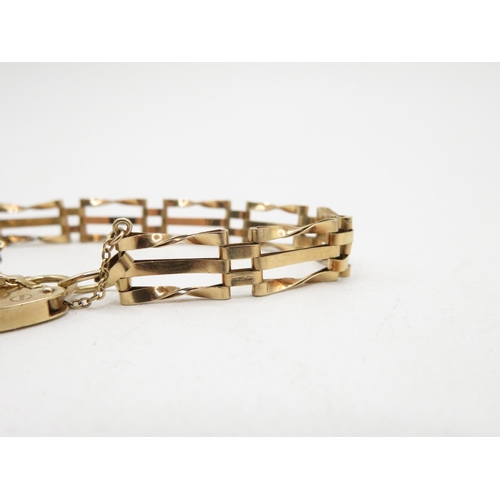 205 - 9ct gold 3 bar gate bracelet with lock and safety chain  7.5