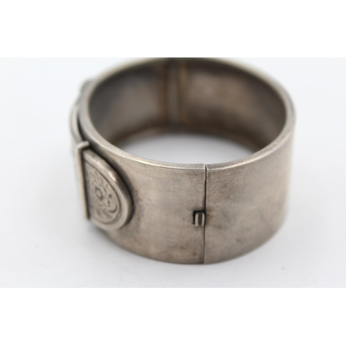 246 - A Victorian Silver Buckle Bangle