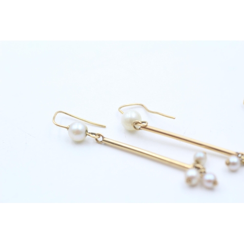 33 - 2 x 9ct gold paired cultured pearl drop earrings (3.4g)