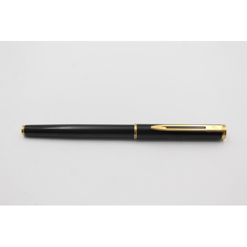 364 - Vintage WATERMAN Exclusive Black Lacquer FOUNTAIN PEN w/ 18ct Gold Nib WRITING