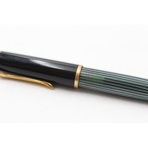 378 - Vintage PELIKAN 140 Green & Black Fountain Pen w/ 14ct Gold Nib WRITING