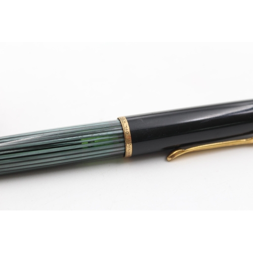 378 - Vintage PELIKAN 140 Green & Black Fountain Pen w/ 14ct Gold Nib WRITING