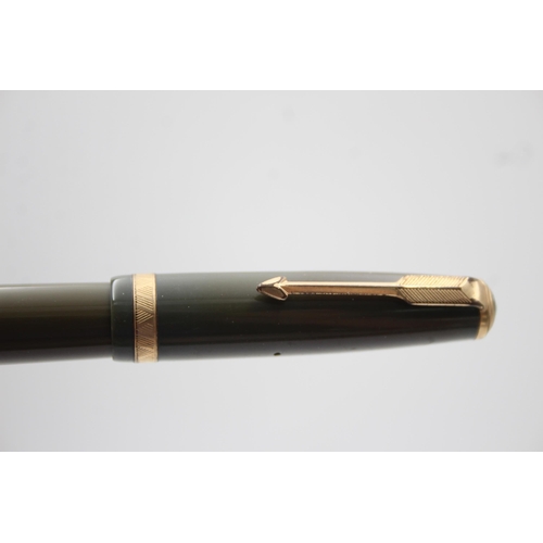 389 - Vintage PARKER Duofold Grey FOUNTAIN PEN w/ 14ct Gold Nib WRITING