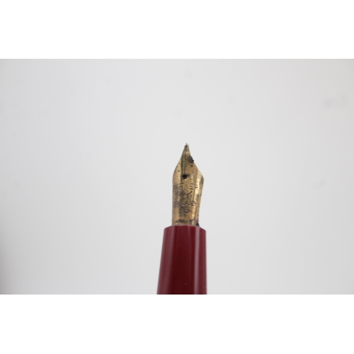 392 - Vintage PARKER Duofold Burgundy FOUNTAIN PEN w/ 14ct Gold Nib WRITING