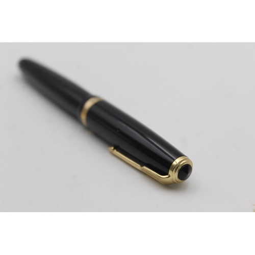 394 - Vintage PARKER Duofold Black FOUNTAIN PEN w/ 14ct Gold Nib WRITING Boxed