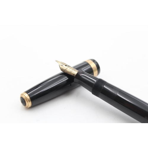 396 - Vintage PARKER Duofold Black FOUNTAIN PEN w/ 14ct Gold Nib WRITING