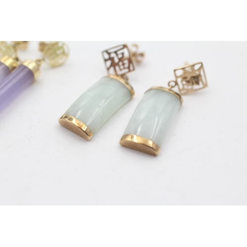 55 - 2 x 9ct gold paired jade drop earrings (6.9g)