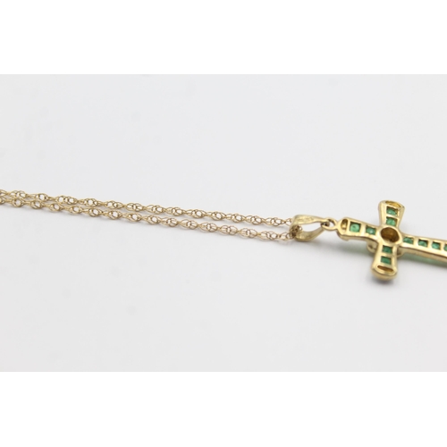 105 - 9ct Gold Diamond & Emerald Cross Pendant Necklace (1.8g)