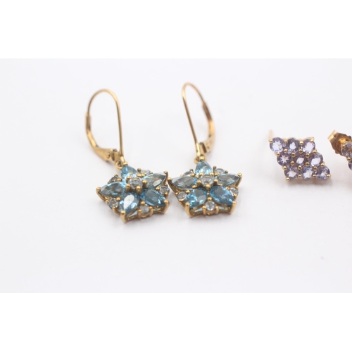 27 - 2 X 9ct Gold Paired Gemstone Cluster Drop Earrings Inc. Tanzanite & Topaz (3.4g)