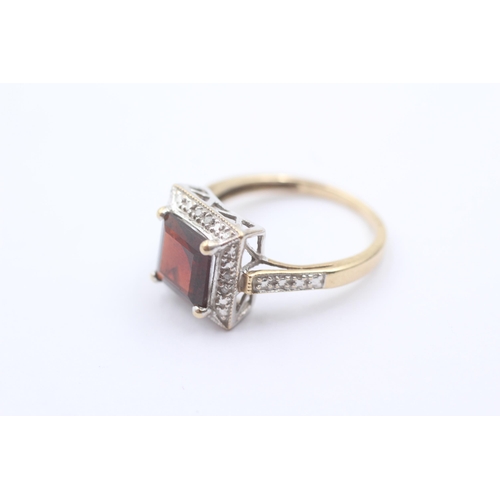 62 - 9ct Gold Garnet & Diamond Square Halo Ring (3.3g)Size P