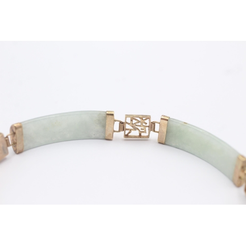 67 - 9ct Gold Jade Links Chinese Characters Good Luck Bracelet (11.3g)