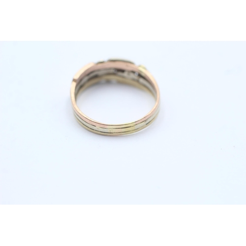 91 - 14ct White, Rose And Yellow Gold Meander Key Detail Puzzle Ring (3.5g)