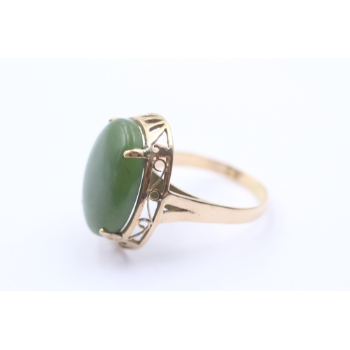 98 - 14ct Gold Oval Nephrite Ornate Basket Setting Cocktail Ring (6.1g)Size T