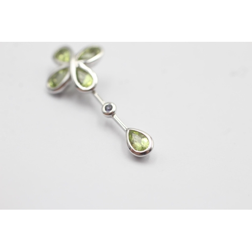 21 - 9ct White Gold Peridot And Amethyst Flower Dewdrop Charm Pendant (2.1g)